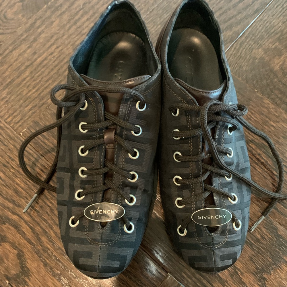 Givenchy Sneakers